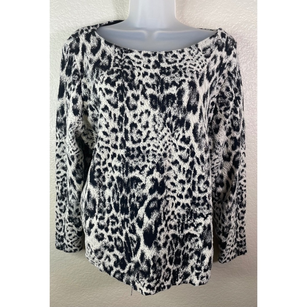 Chicos 2 US Large Top Black White Animal Print Textured Knit Boat Neck Preppy